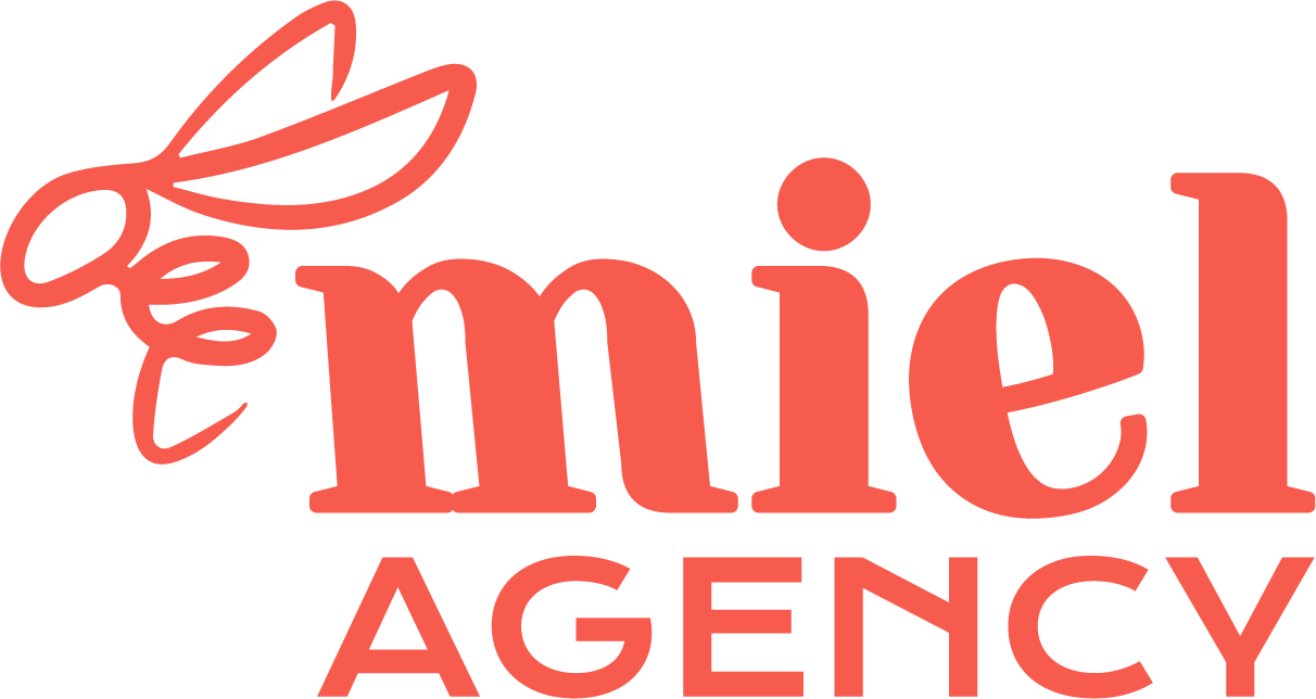 Logo de Miel Agency avec une abeille, représentant l'identité visuelle de l'agence de communication et de digital marketing